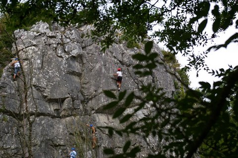 Saulges, escalade du canyon - Mayenne - Pays de Loire