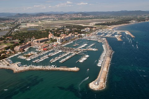 Port St pierre de Hyères Les Pamiers dans le Var